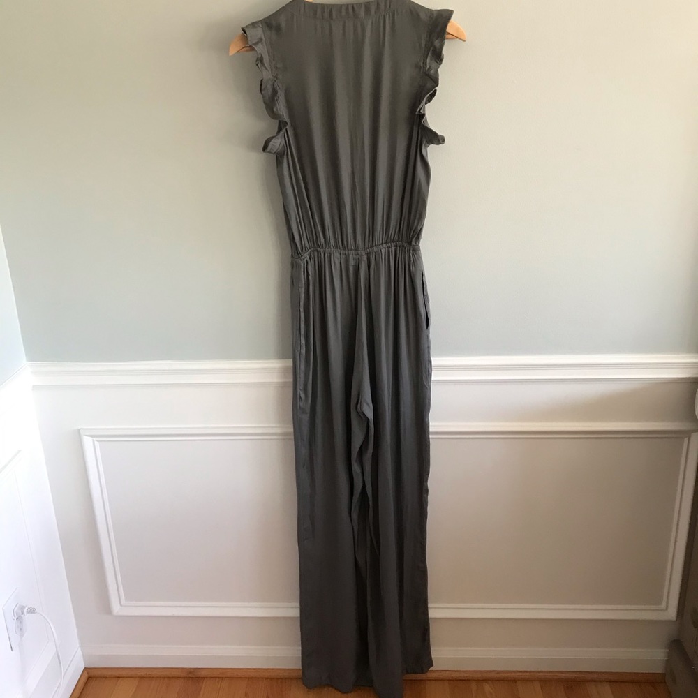🆕 /SELFIE WORTHY/ Ruffled Spring Jumpsuit - Picture 6 of 7